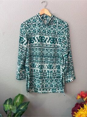 H&M Green and White Patterned Blouse